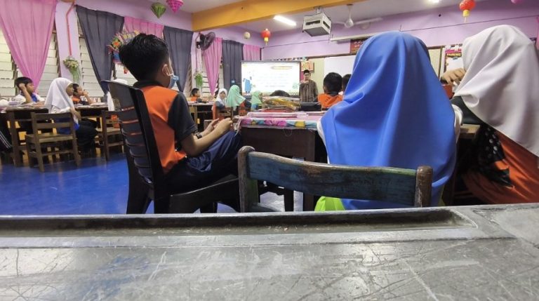 Pengalaman Mengajar di Sekolah